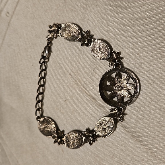 Premier Designs Purple and Silver Tone Bracelet - Picture 3 of 5